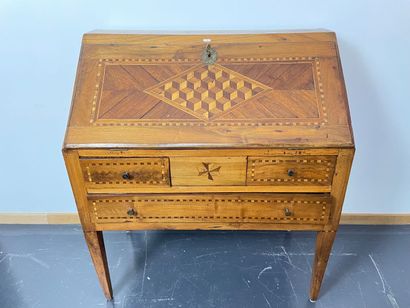 Commode-scriban d'époque Louis XVI ouvrant...