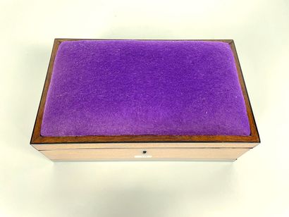 Sewing box, 19th century, wood veneer, l....