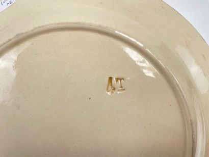 DELFT
Soup plate decorated with an animated...