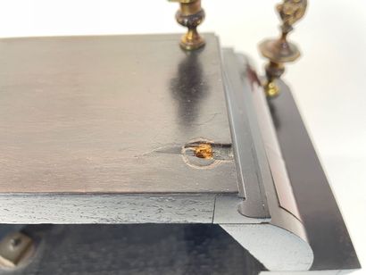Pendule de table dite religieuse de style...
