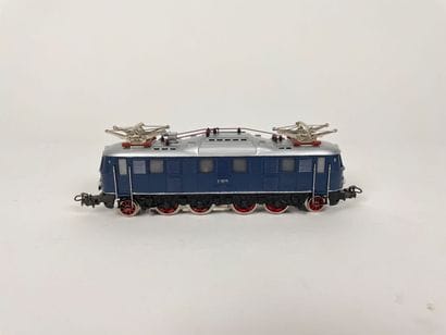 MÄRKLIN (H0)
3923, 1835 DB E series engine...