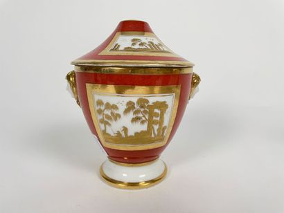 PARIS
Part of an Empire period tea service...