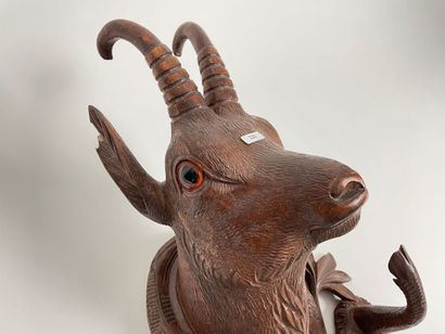 FORÊT-NOIRE
Wall coat rack with ibex head...