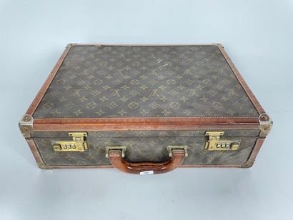 Louis VUITTON - Paris
Attaché-case in monogrammed...