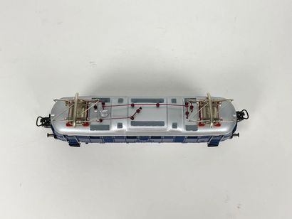MÄRKLIN (H0)
3923, 1835 DB E series engine...