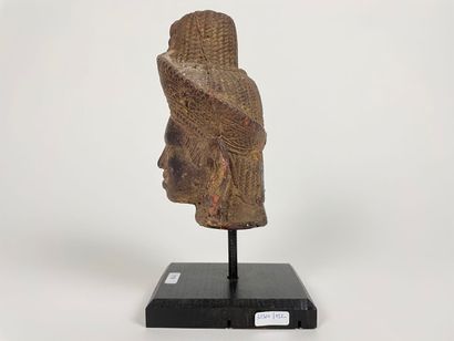 CAMBODGE
Khmer deity's head, 20th-21st century,...