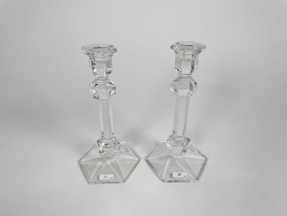 VAL-SAINT-LAMBERT
Pair of paneled torches,...