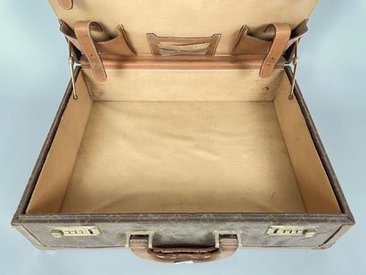 Louis VUITTON - Paris
Attaché-case in monogrammed...