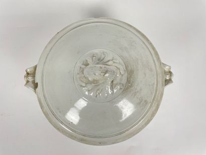 LUNEVILLE
Soup tureen, late 19th-early 20th...