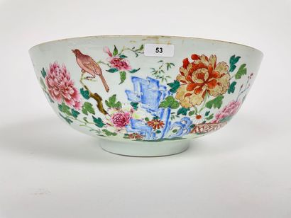 CHINE - COMPAGNIES DES INDES
A punch bowl...