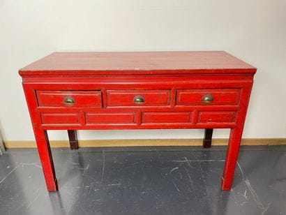 EXTRÊME-ORIENT
Console à trois tiroirs en...