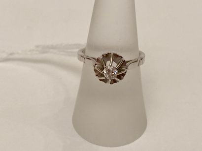 Bague-solitaire en or blanc (750 millièmes)...