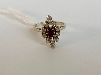 Bague-marquise en or blanc (750 millièmes)...