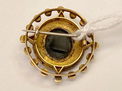 Broche ovale Napoléon III en or jaune (750...