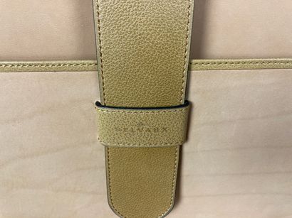 DELVAUX - BRUXELLES
Superbe attaché-case...
