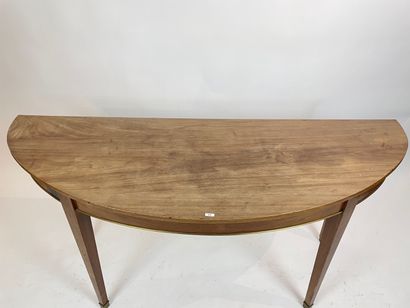 Table-console en demi-lune, XIXe, bois souligné...