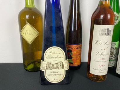 ALSACE et divers
Varia de douze bouteilles...