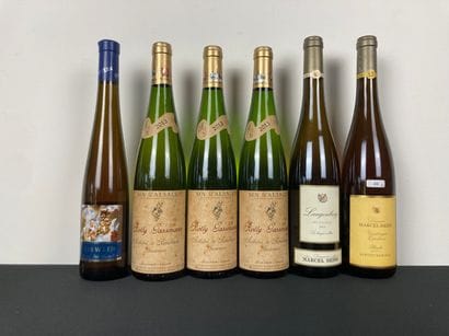 ALSACE
Lot de cinq bouteilles :
- (GEWURZTRAMINER),...