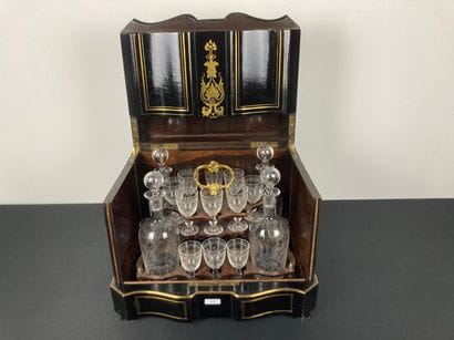 Cave à liqueurs d'époque Napoléon III, seconde...