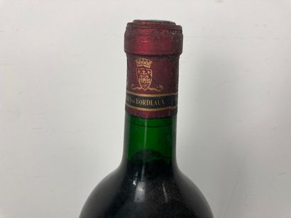 BORDEAUX (SAINT-ÉMILION-GRAND-CRU)
Château...