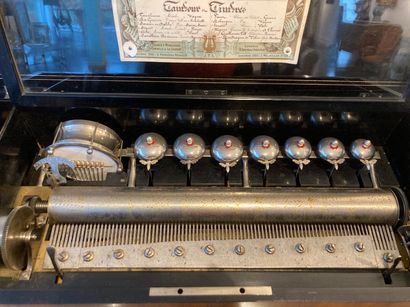 Importante boîte à musique d'époque Napoléon...