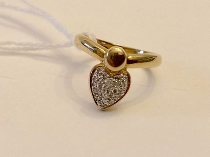 Bague cordiforme en or jaune (750 millièmes)...