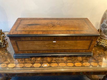 Importante boîte à musique d'époque Napoléon...