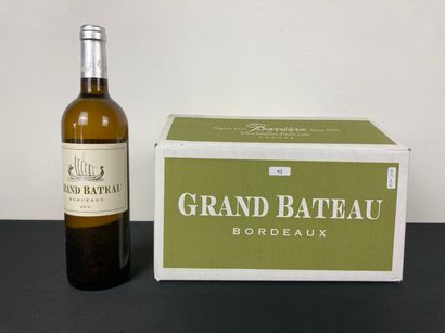 BORDEAUX
Grand Bateau 2014 (blanc), six bouteilles...