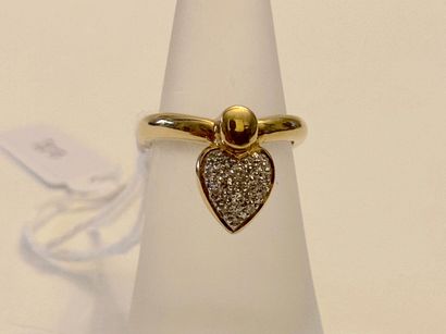 Bague cordiforme en or jaune (750 millièmes)...