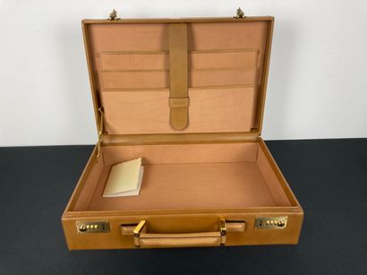 DELVAUX - BRUXELLES
Superbe attaché-case...