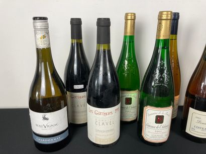 FRANCE
Lot de treize bouteilles :
- LANGUEDOC...