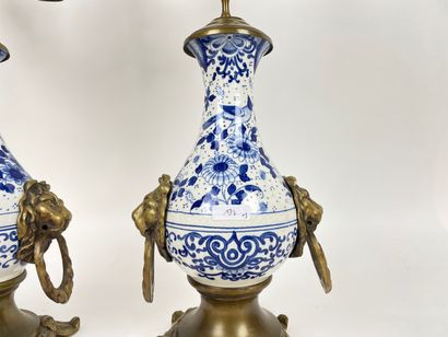 Garniture en balustre Belle Époque à décor...