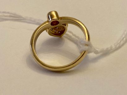 Bague cordiforme en or jaune (750 millièmes)...