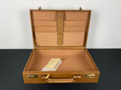 DELVAUX - BRUXELLES
Superbe attaché-case...