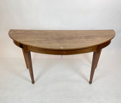 Table-console en demi-lune, XIXe, bois souligné...