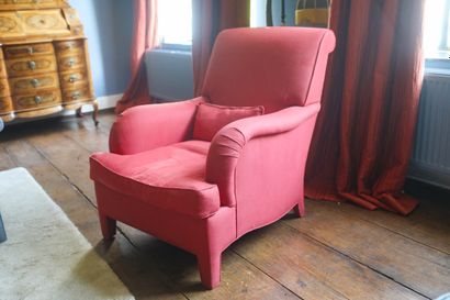 Paire de fauteuils modernes, joli ton rouge-rosé,...