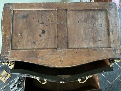 CRIAERD Mathieu, commode à deux tiroirs en...