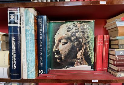 Lot de livres divers, principalement sur...
