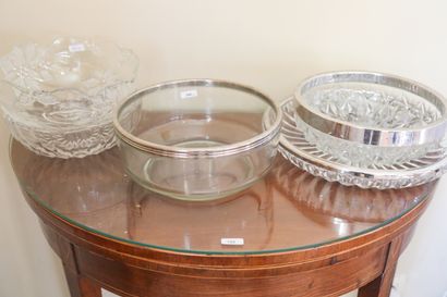 Lot en verre et métal argenté, comprenant...