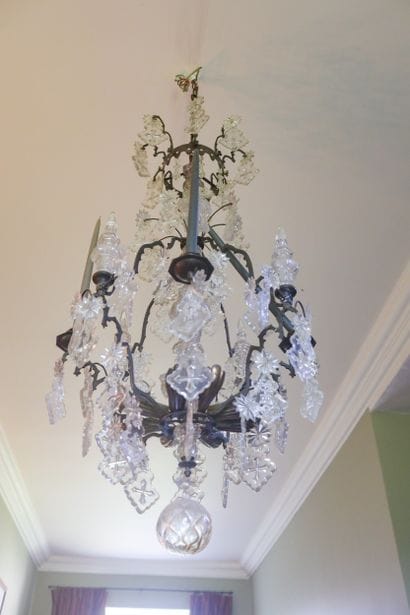 Lustre en fer forgé à pendeloques à huit...