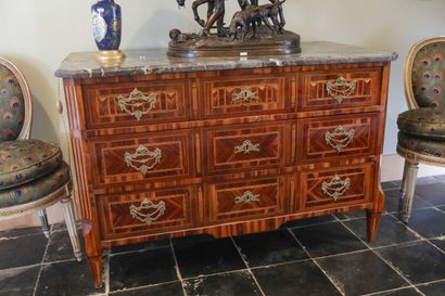 Commode à trois tiroirs, XVIIIème, Transition,...
