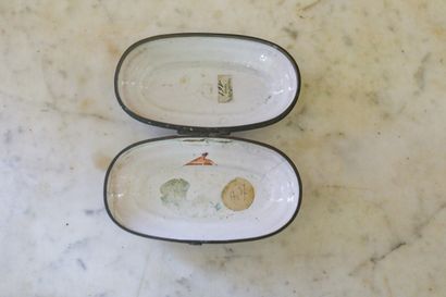 CHINE, Canton, XIXème, boîte à savon en tôle...