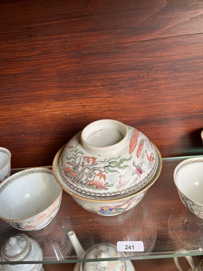 CHINE, XVIIIème, bel ensemble de pièces diverses...
