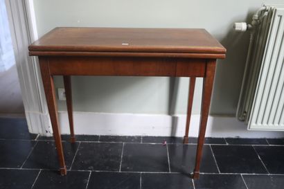 Console formant table à jeu en acajou, XIXème,...