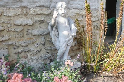 Statue en pierre ancienne 
