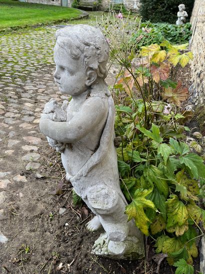 Statue en pierre ancienne 