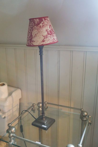 Pied de lampe en métal, ht 58 cm (avec a...