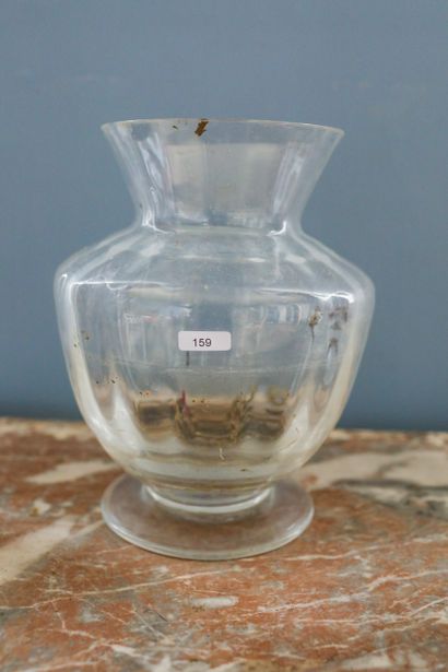 Vase balustre évasé, ht 24 cm.