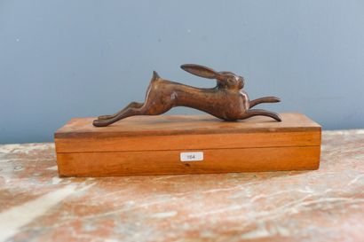 Boîte au lièvre en bois, 12,5x30x7,5 cm.