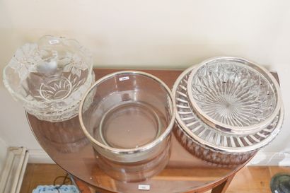 Lot en verre et métal argenté, comprenant...